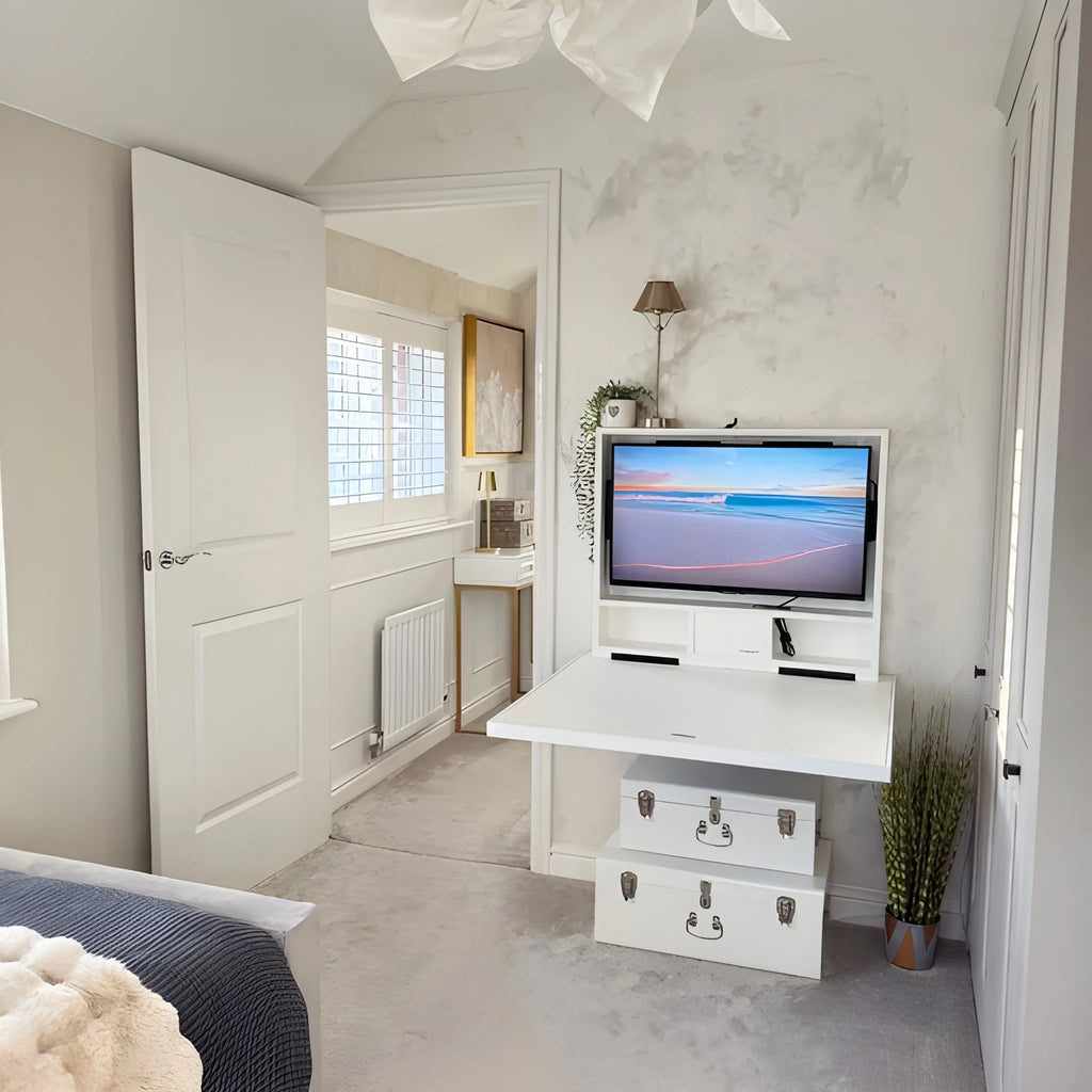 Hedria Wall-mounted Folding Desk